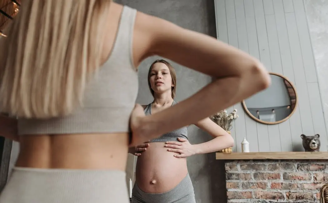 Damskie legginsy ciążowe - czy warto kupować?