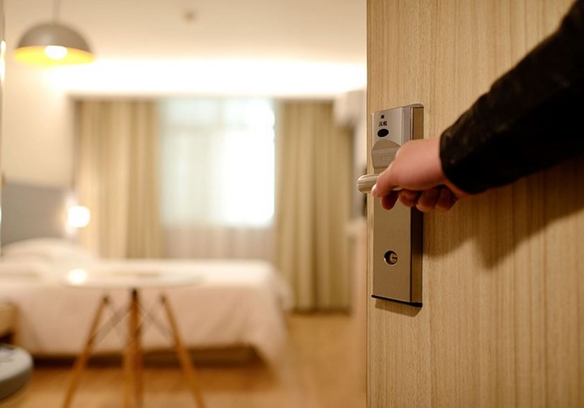 Poszukujesz hotelu w Legionowie?  Dowiedz się na jakie nieoczywiste aspekty, warto zwrócić uwagę