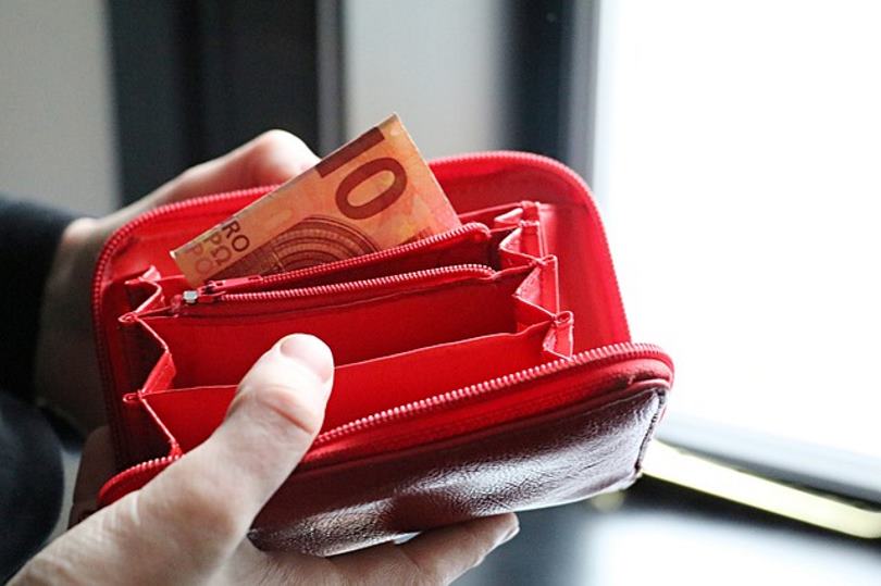 Pieniądze potrzebne na już? Sposób na szybką gotówkę