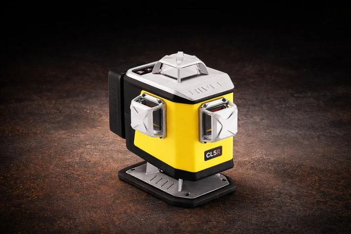 Profesjonalny sprzęt pomiarowy – dlaczego jakość ma znaczenie na budowie?