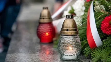 Syreny zabrzmiały w południe. Olsztyn uczcił pamięć ofiar wojny