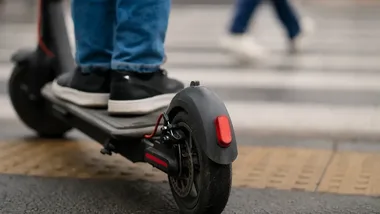 49 elektrycznych jednośladów pod kontrolą policji w Olsztynie. Były mandaty
