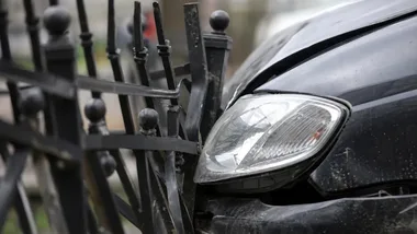 Kolizja na olsztyńskim Zatorzu. Kierowca Lexusa miał ponad 1,5 promila