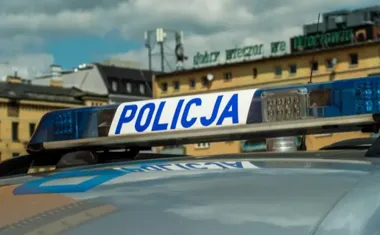 Przyszedł po 40 tys. zł, wpadł niemal pod drzwiami seniorki