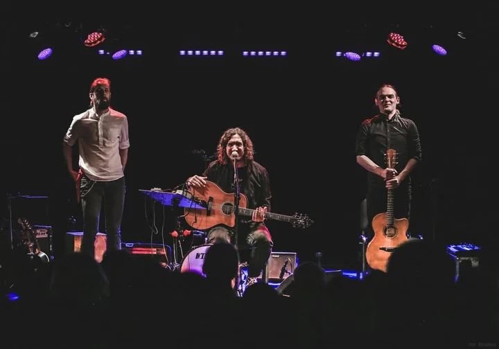 Grafika promocyjna wydarzenia Łukasz Wiśniewski Trio w Olsztynie — koncert w Galerii Sowa