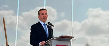 700 lat Dąbrówna i nowy amfiteatr. Uroczystość z udziałem wicewojewody