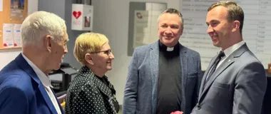 W Olsztynie o sieroctwie bez upiększeń. Poruszająca historia dała impuls do konferencji