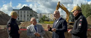 Nowa strażnica w Giżycku ma skrócić wyjazdy do akcji. Finał w 2029 roku