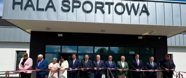 Biskupiec ma nową halę i odnowioną szkołę. Inwestycja za blisko 23 miliony