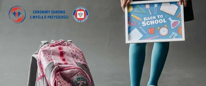 Ciężki plecak może deformować kręgosłup. Sanepid podaje zasady