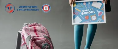 Ciężki plecak może deformować kręgosłup. Sanepid podaje zasady