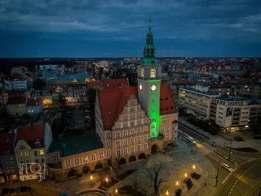 Ratusz w Olsztynie zaświeci na zielono. To znak solidarności