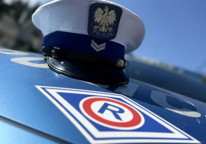 Upadł na rowerze, a potem chciał jechać dalej. Interweniował policjant