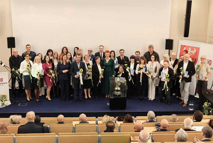 W Stębarku pokazano hełm z Olsztyna. Muzeum świętowało 15 lat