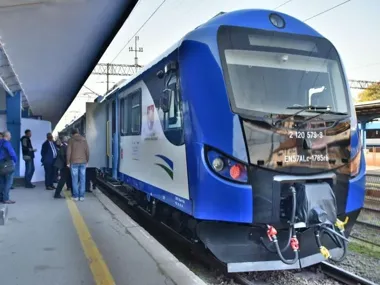 IC „Gryf” pojedzie dalej przez Mazury. Bilety do Trójmiasta od 19 zł