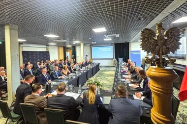 W Głuchołazach padła deklaracja, która ma utrzymać unijne pieniądze bliżej regionów