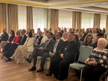 Rodzinne rozmowy w centrum uwagi w Olsztynie. Ruszył regionalny cykl